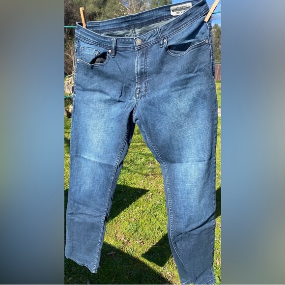 Buffalo by David Bitton Men's Blue Jeans Like New - Picture 3 of 4